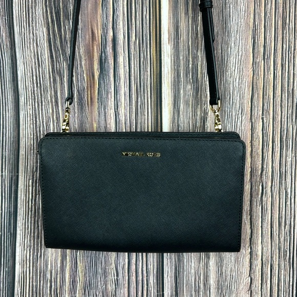 Michael Kors Black Crossbody - Picture 1 of 12